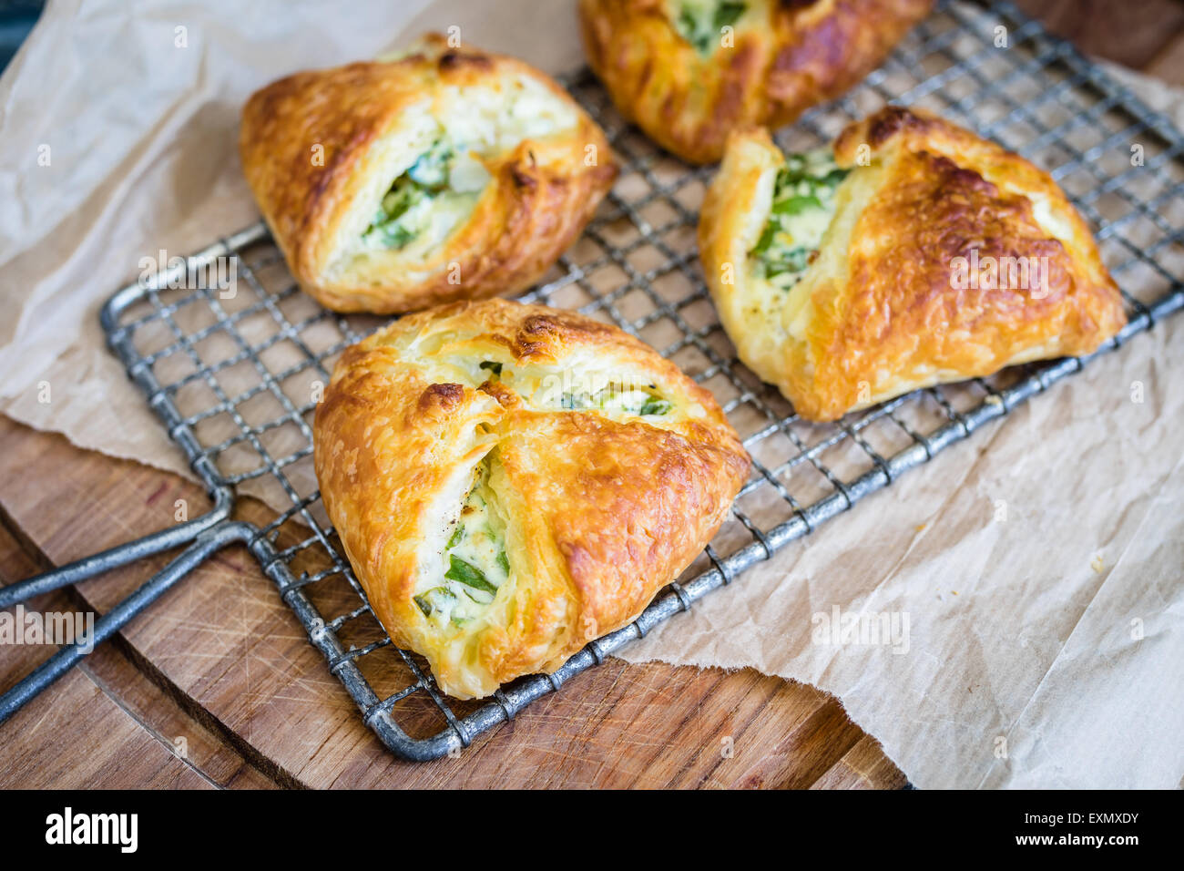 Spinat Puff Stockfotos und -bilder Kaufen - Alamy