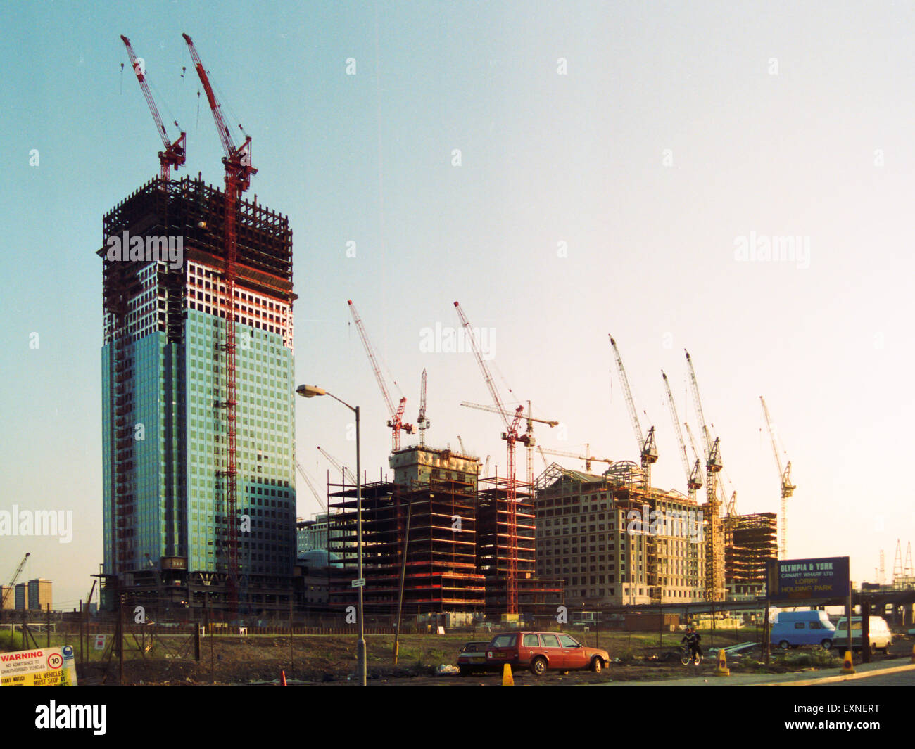 One Canada Square, Canary Wharf Tower, Isle of Dogs London, gebaut 1990, Stockfoto