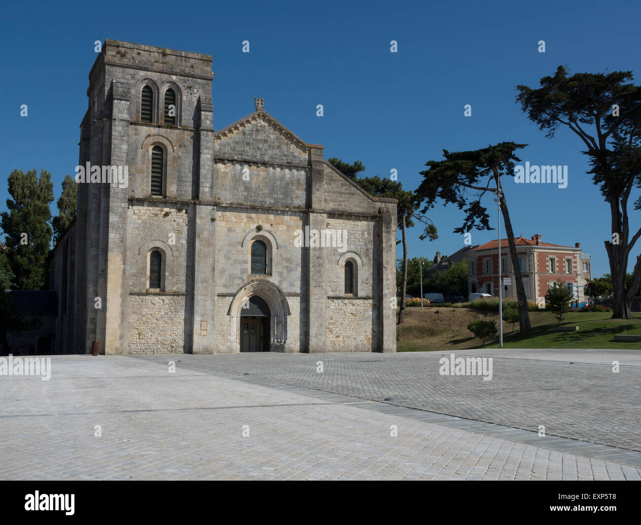 Basilika Notre Dame De La Fin des Terres, Soulac-Sur-Mer, Aquitaine Frankreich Stockfoto