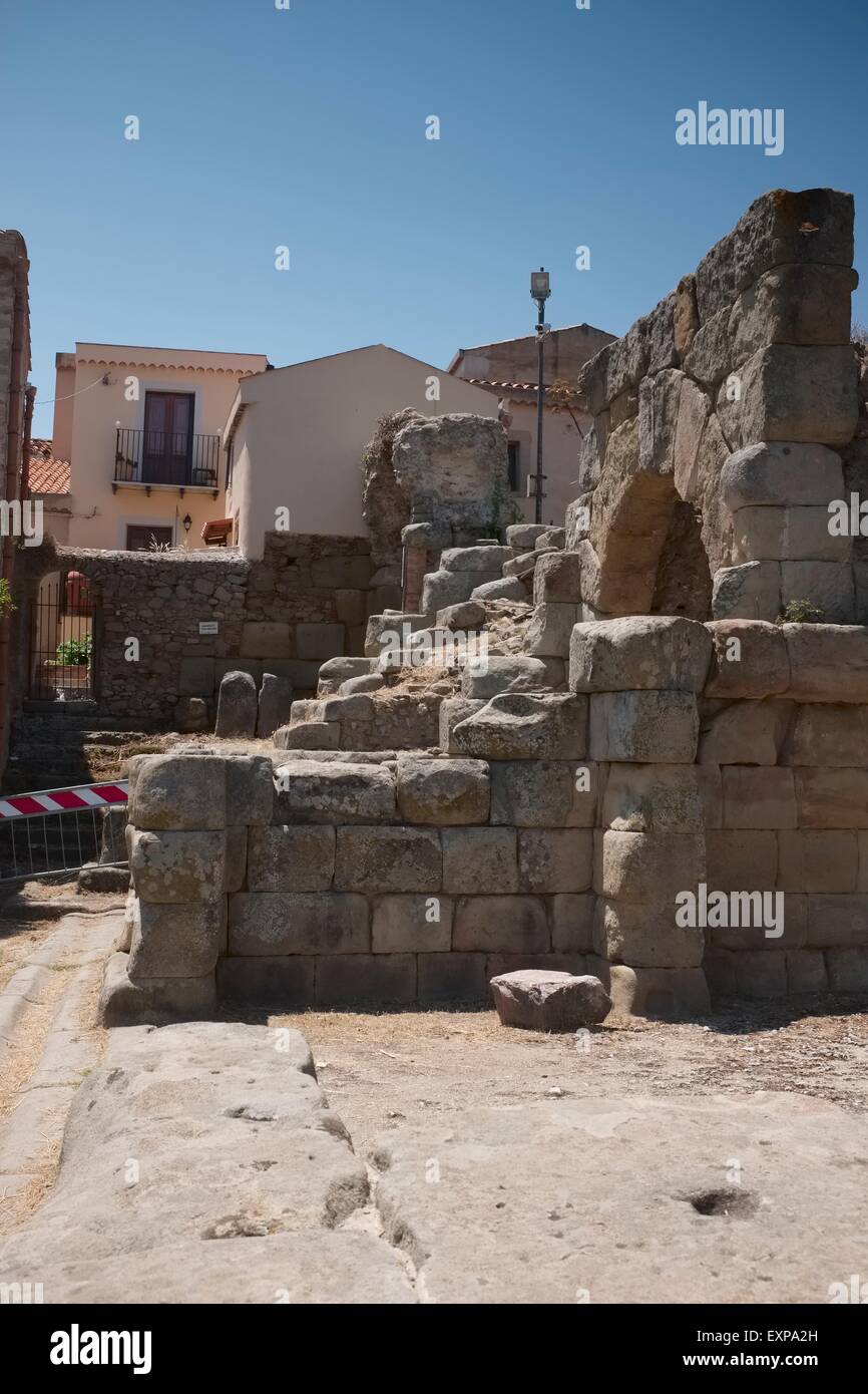 TIndari, Nord-Ost-Sizilien: Die Klippe top archäologische Stätte von gemischten griechische und römische Ruinen Stockfoto