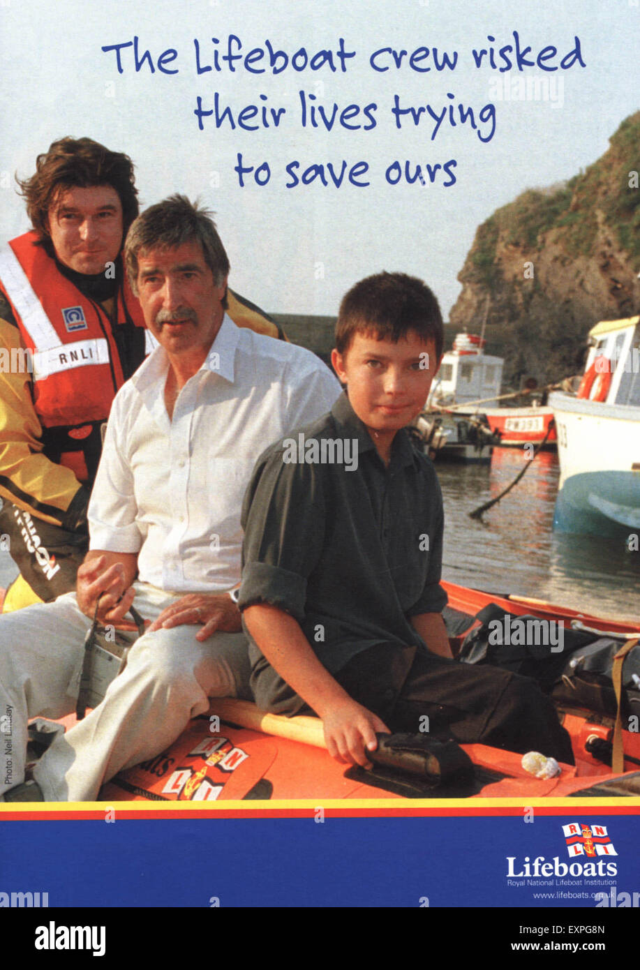 2000er Jahre UK Rettungsboote Magazin Anzeige Stockfoto