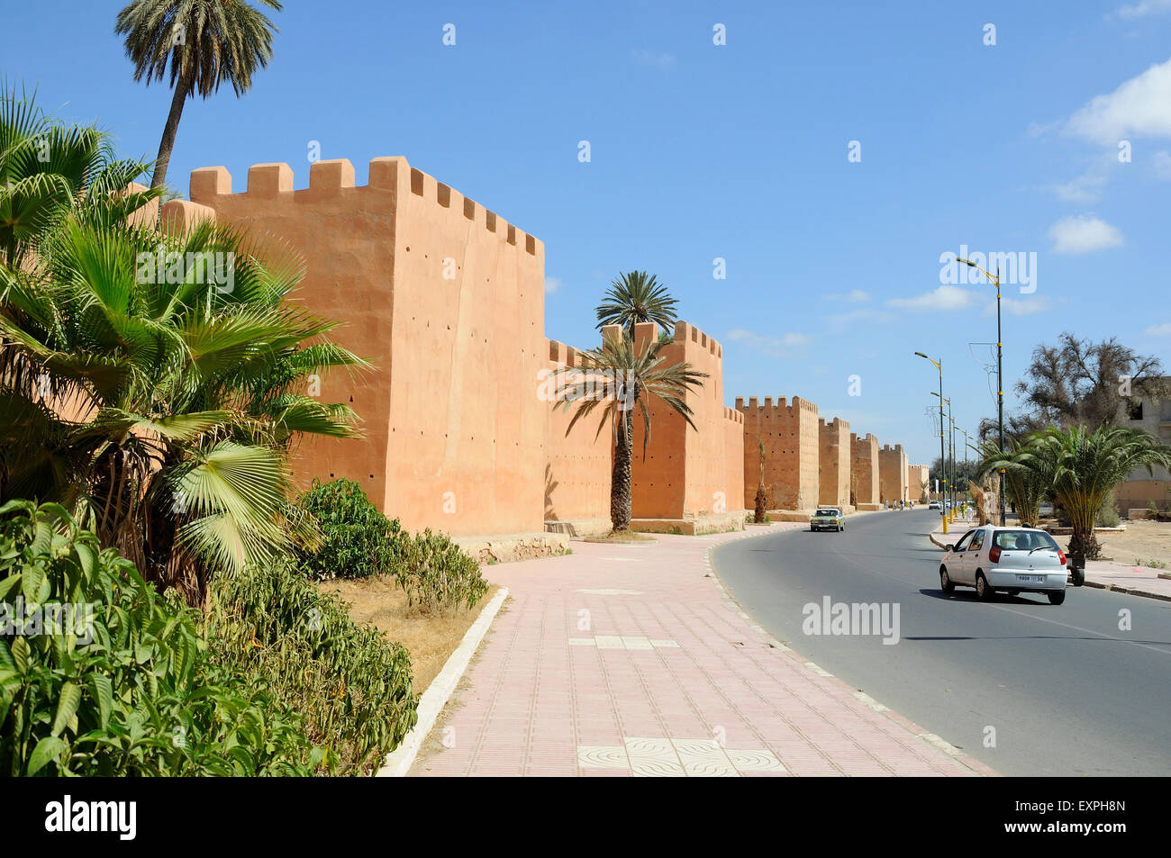 Taroudant der Wehrmauer. Stockfoto