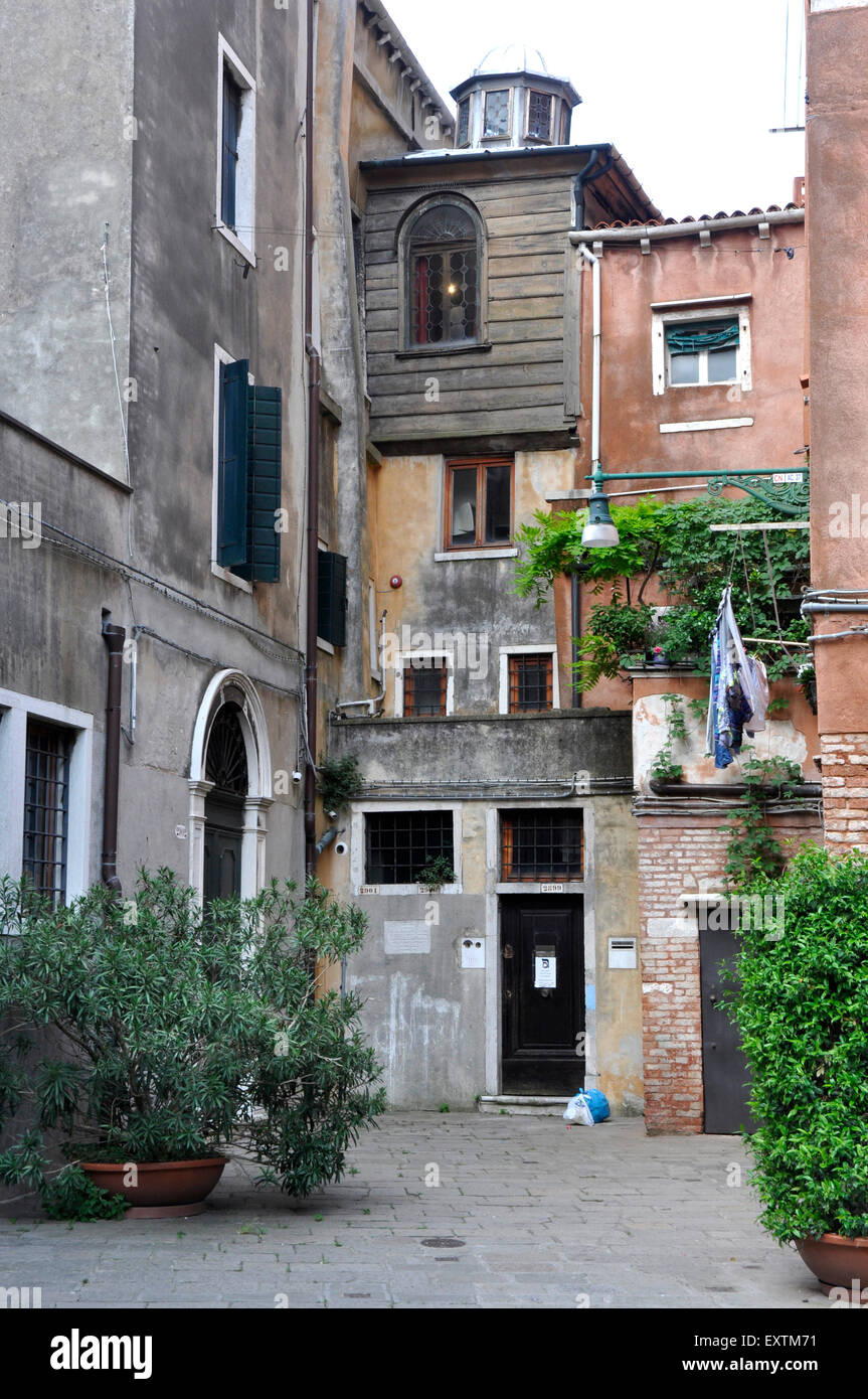 Italien - Venedig - Cannaregio Region - Campo Di Ghetto Nuovo - eine Ecke des alten jüdischen Ghettos - Ursprünge sind 16. Jh. Stockfoto