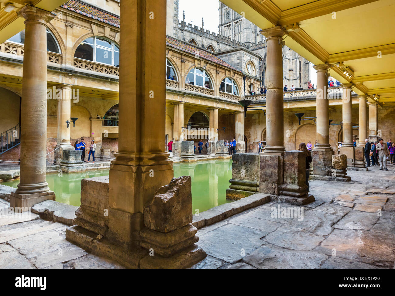 Bath, England. Das große Bad in den römischen Bädern in Bath, Somerset, England, Großbritannien Stockfoto