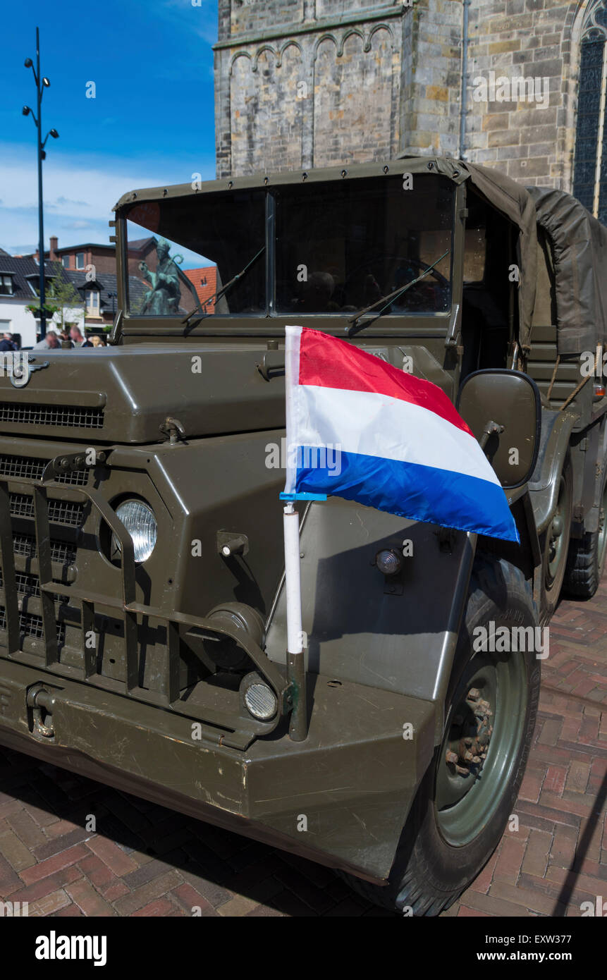 niederländische Flagge auf einem Militär-LKW Stockfoto