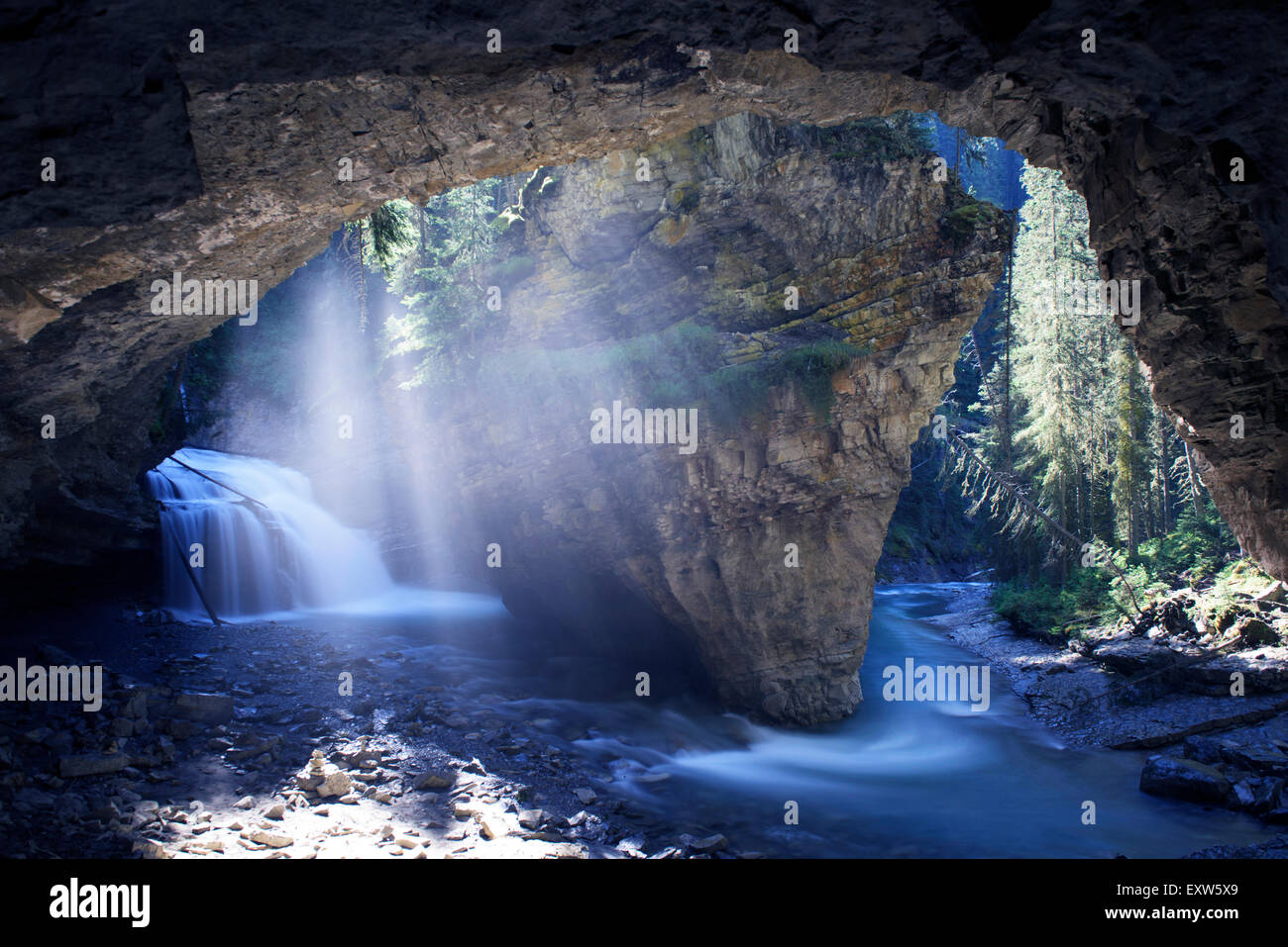 Johnston Creek macht eine schöne u-turn, Johnston Canyon, Banff Nationalpark, Alberta, Kanada Stockfoto