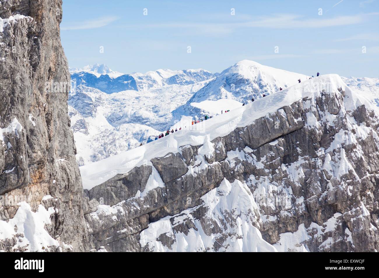 Menschengruppe, Menschengruppen, Gruppe, Gruppen, Mittelgroße Menschengruppe, Mittelgroße Menschengruppen, Felsen, Felsformation, St Stockfoto