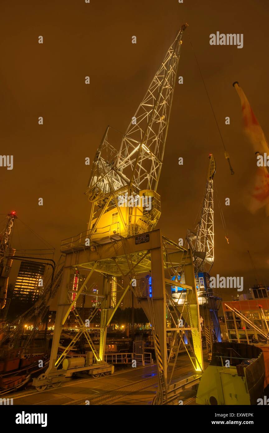 Museumshafen in Rotterdam in der Nacht, Niederlande Stockfoto