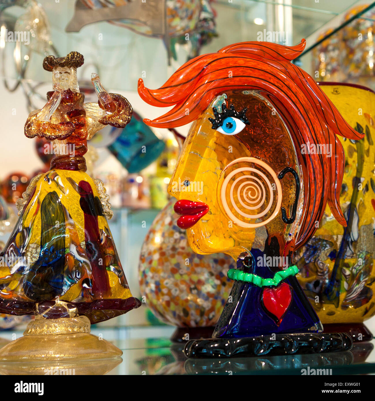 Murano Glas Kunstwerke auf Anzeige im Shop in Insel Murano, Venedig. Stockfoto