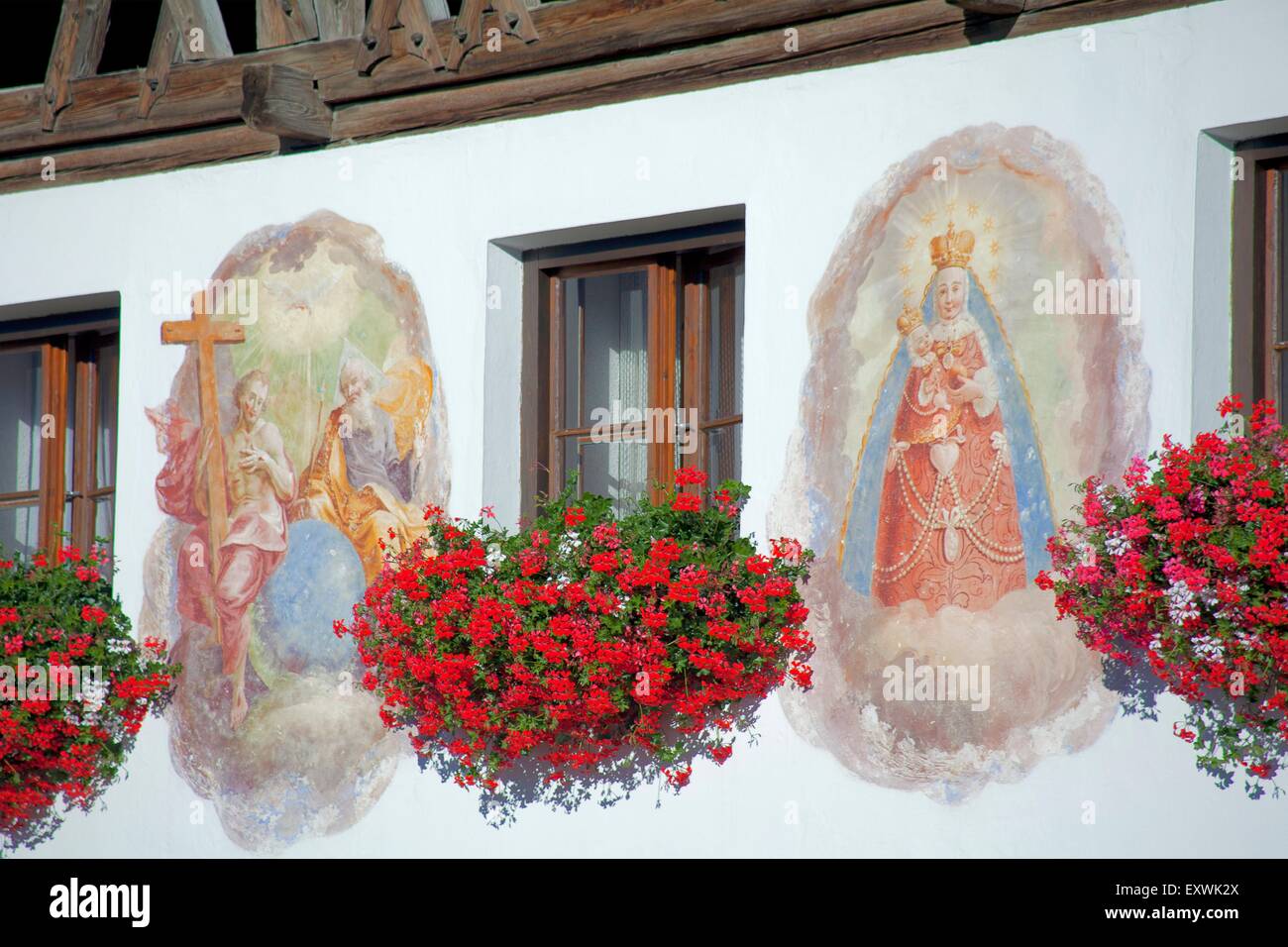 Christlichen Wandmalerei im Bauernhaus, Mieming, Tirol, Österreich Stockfoto