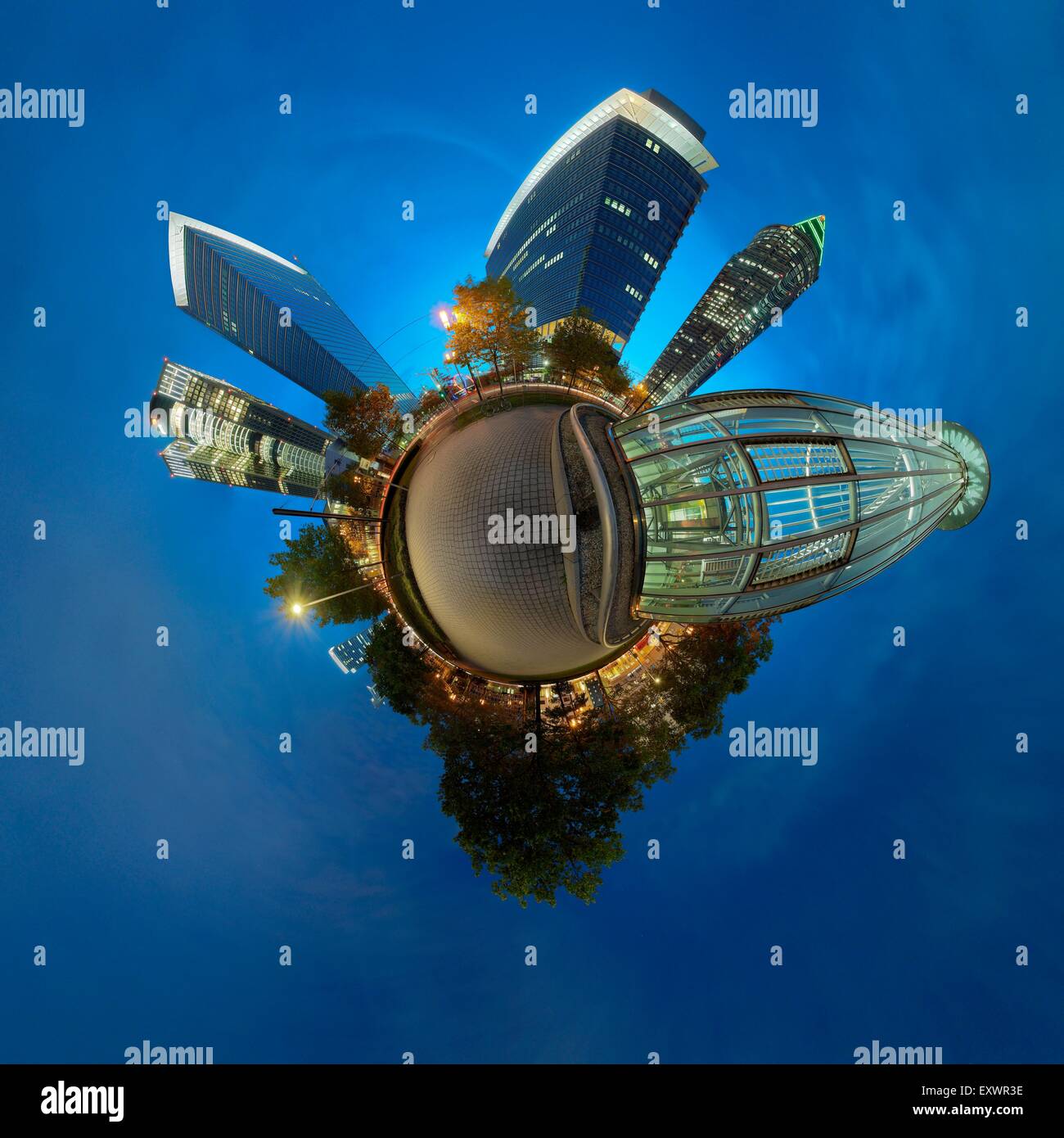 Wolkenkratzern in den Abend, Frankfurt Am Main, Deutschland, winzigen Planeten Fotografie Stockfoto