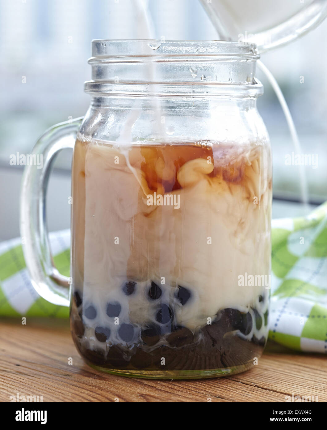 Blase Boba Tee mit Milch und Tapioka Perlen Stockfoto