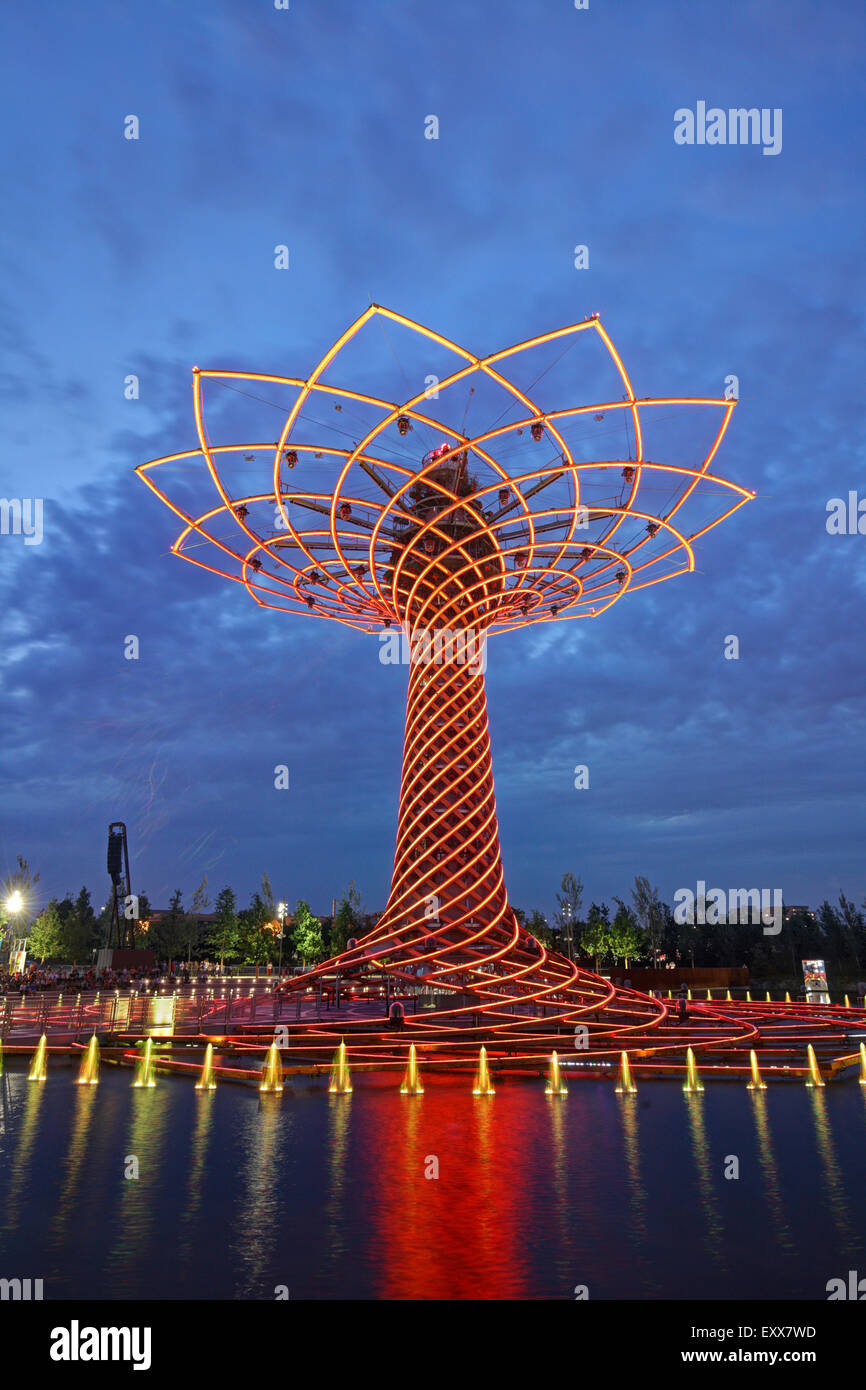 Der Baum des Lebens See Arena at Expo Milano 2015, Mailand, Italien Stockfoto
