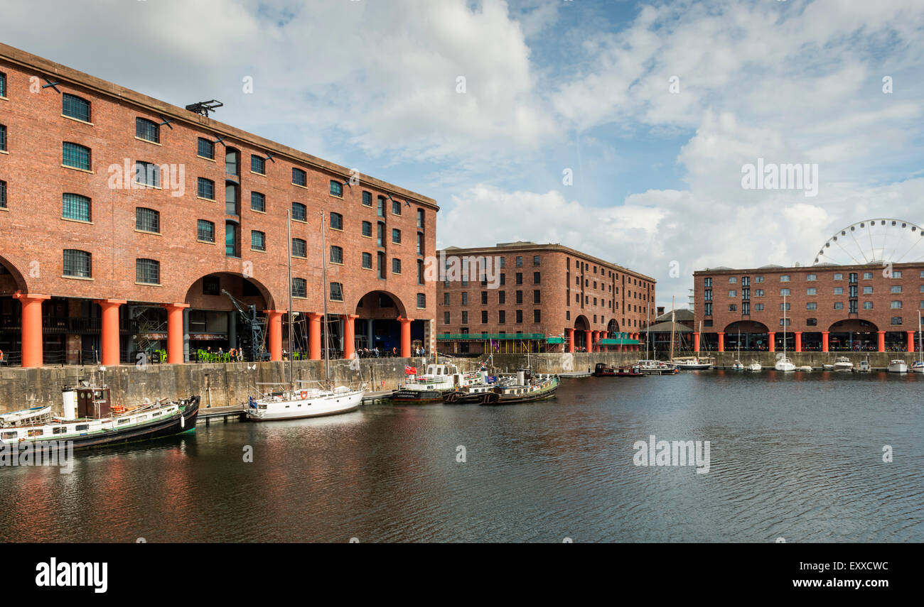 Die Apartments im Albert Dock, Liverpool, Merseyside, England, Vereinigtes Königreich Stockfoto