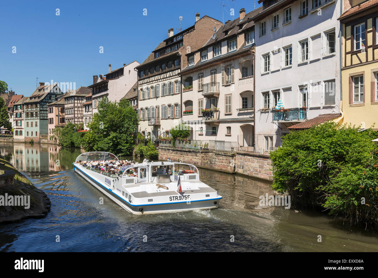 Ausflugsboot in La Petite France, Altstadt, Straßburg, Frankreich, Europa Stockfoto