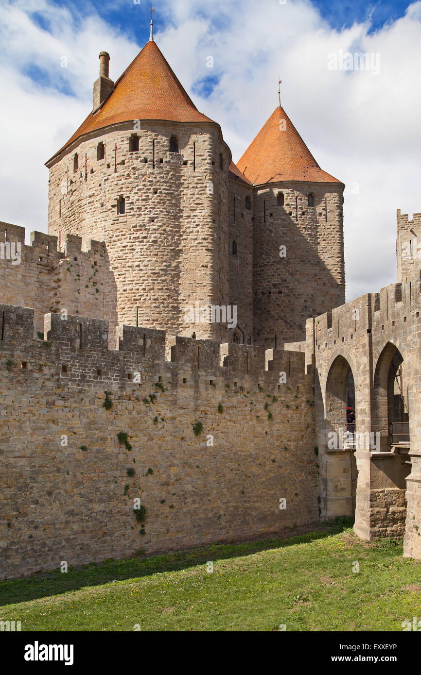 Porte Narbonnaise, zitieren von Carcassonne, Languedoc-Roussillon, Frankreich. Stockfoto