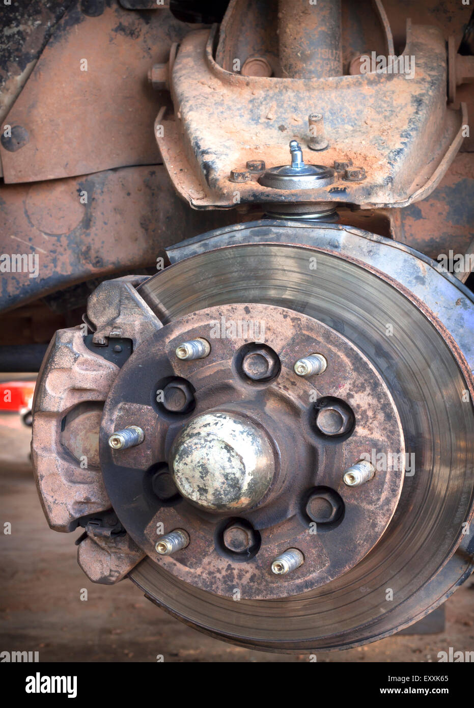 Bremse System Autoreparaturen alte Eisen-und Stahlindustrie. Stockfoto