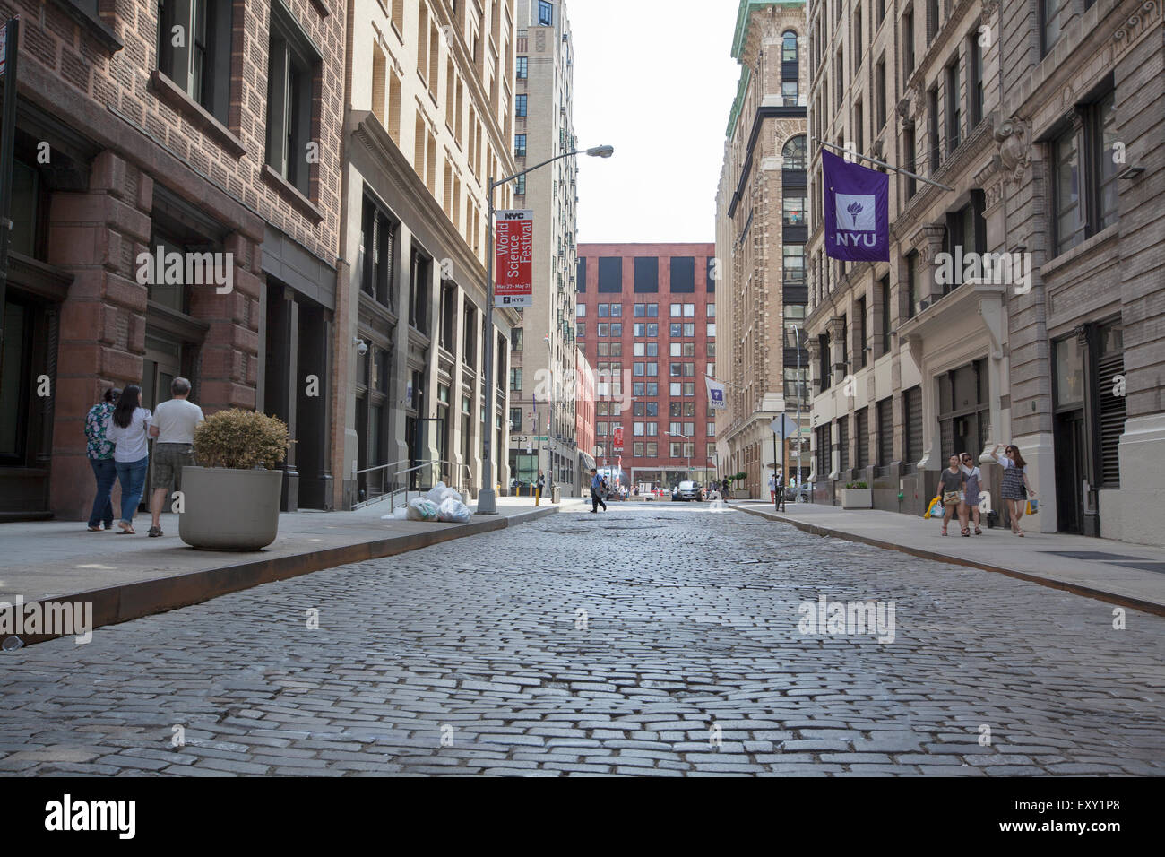 NEW YORK - 27. Mai 2015: Ein historisches Viertel in Greenwich Village, New York City, diesein behält noch die original cobblesto Stockfoto