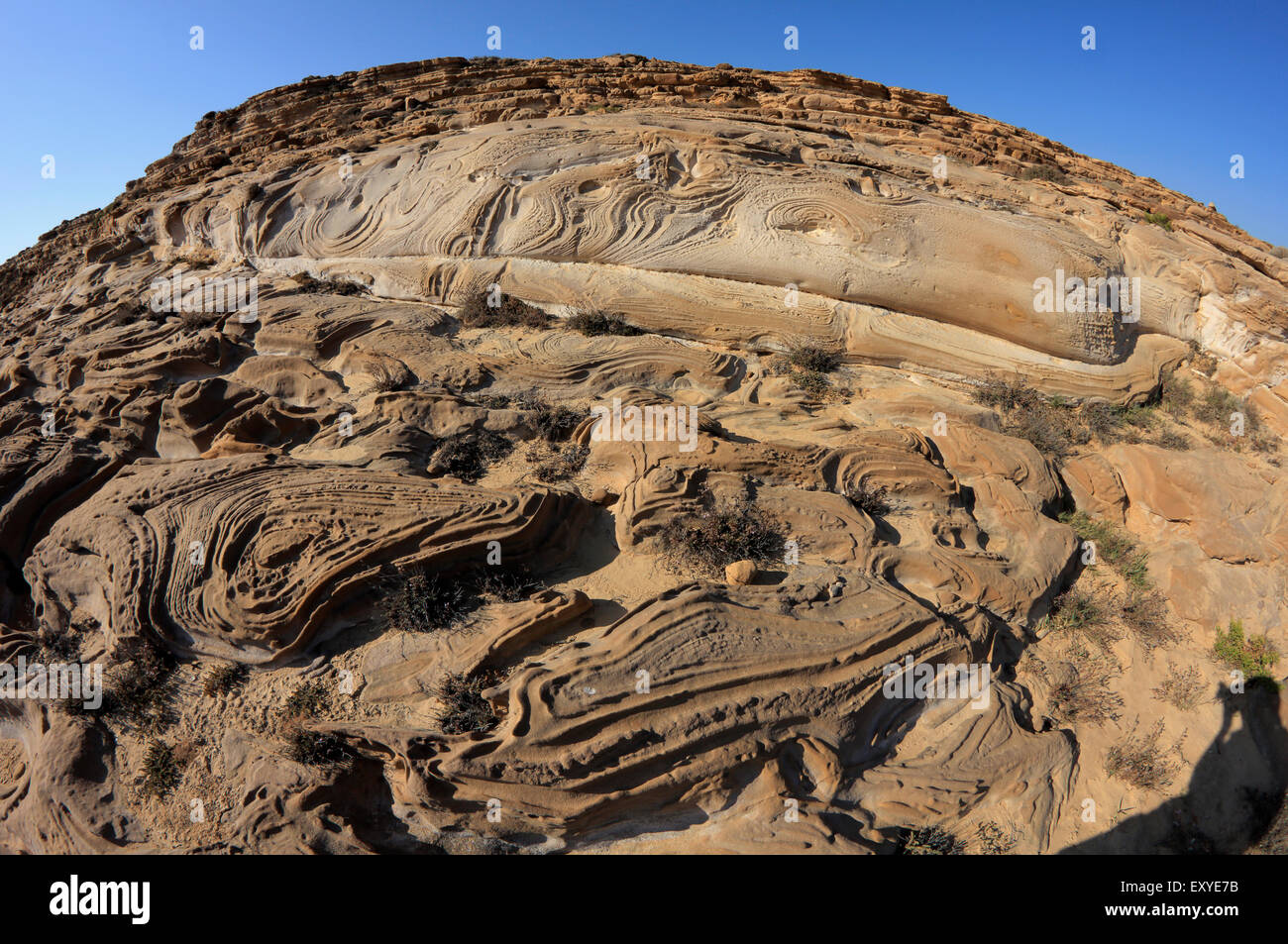 Weitwinkel-Ansicht des natürlichen vulkanischen erodierten Felslandschaft Falakro Kap, Propoulion oder Propouli Dorf, Lemnos / Insel Limnos, GR Stockfoto