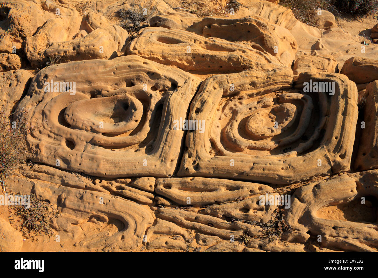 Beeindruckende Outworld Vulkangestein Formationen natürliche Skulptur auf Falakro Kap, Propouli Dorf, Lemnos Island, Griechenland Stockfoto