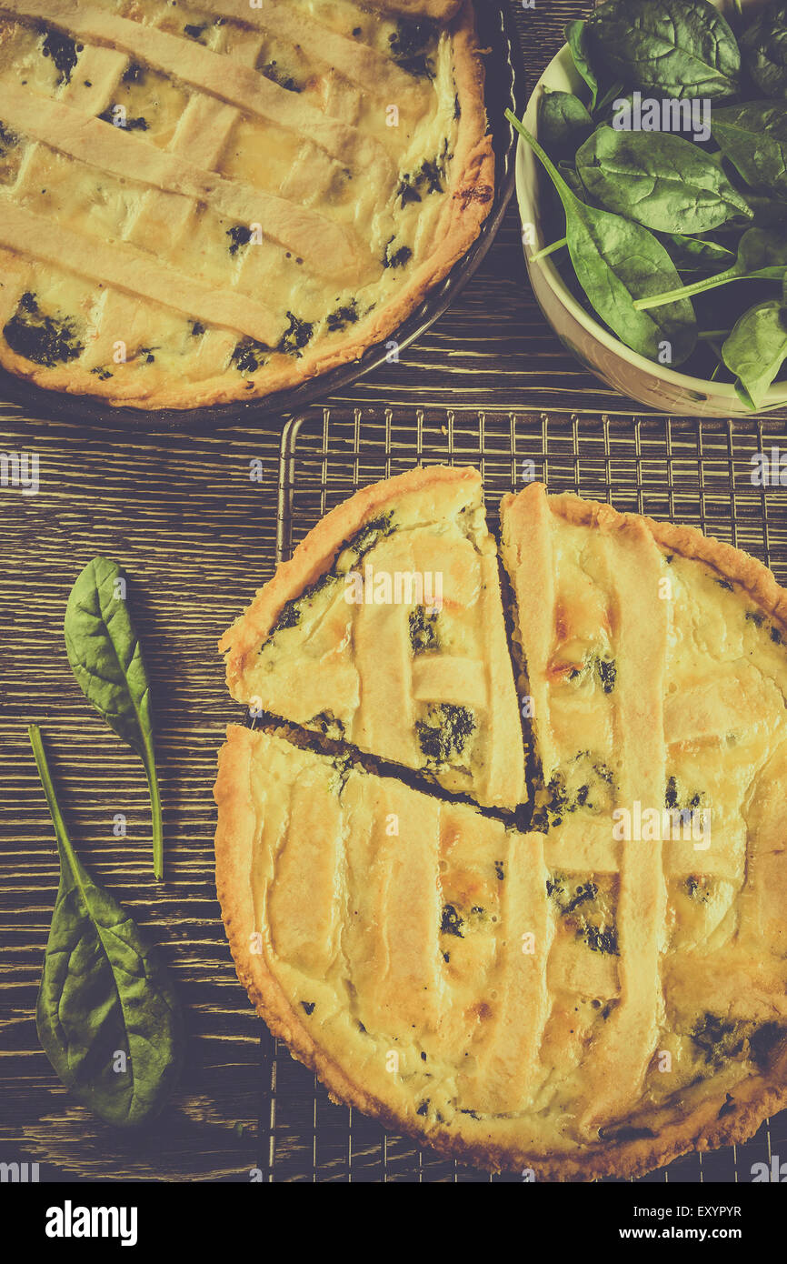 Retro-Stil Foto leckere Spinat-Tarte Stockfoto