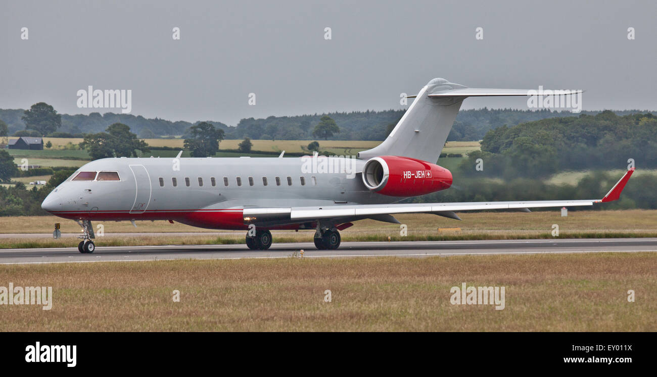 Albinati Bombardier Global 6000 HB-JEH Abflug London-Luton Flughafen LTN Stockfoto
