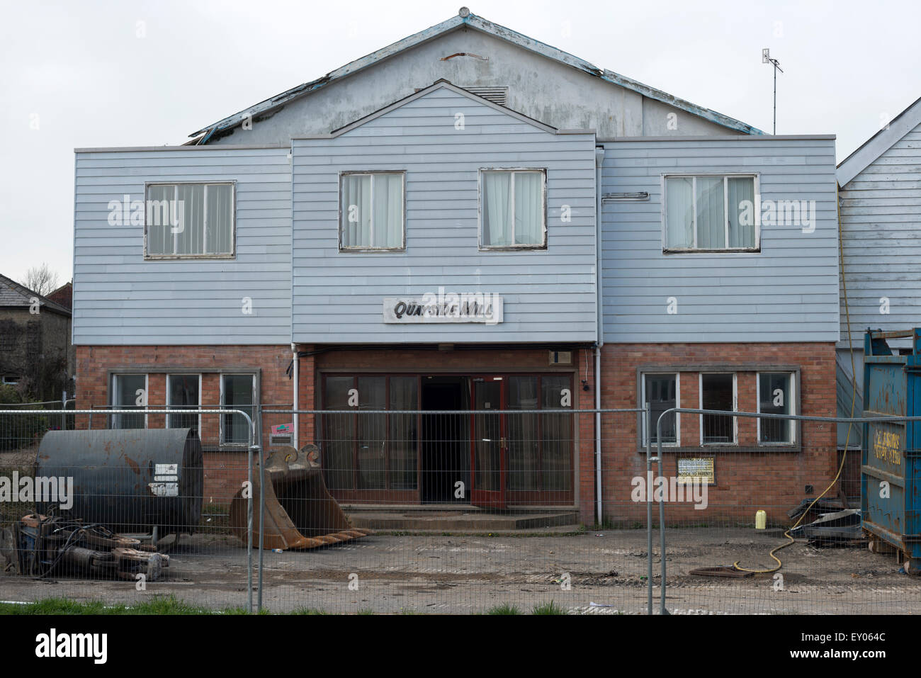 Abriss der Kai Mühle in Woodbridge Suffolk um Platz für neue Häuser machen Stockfoto