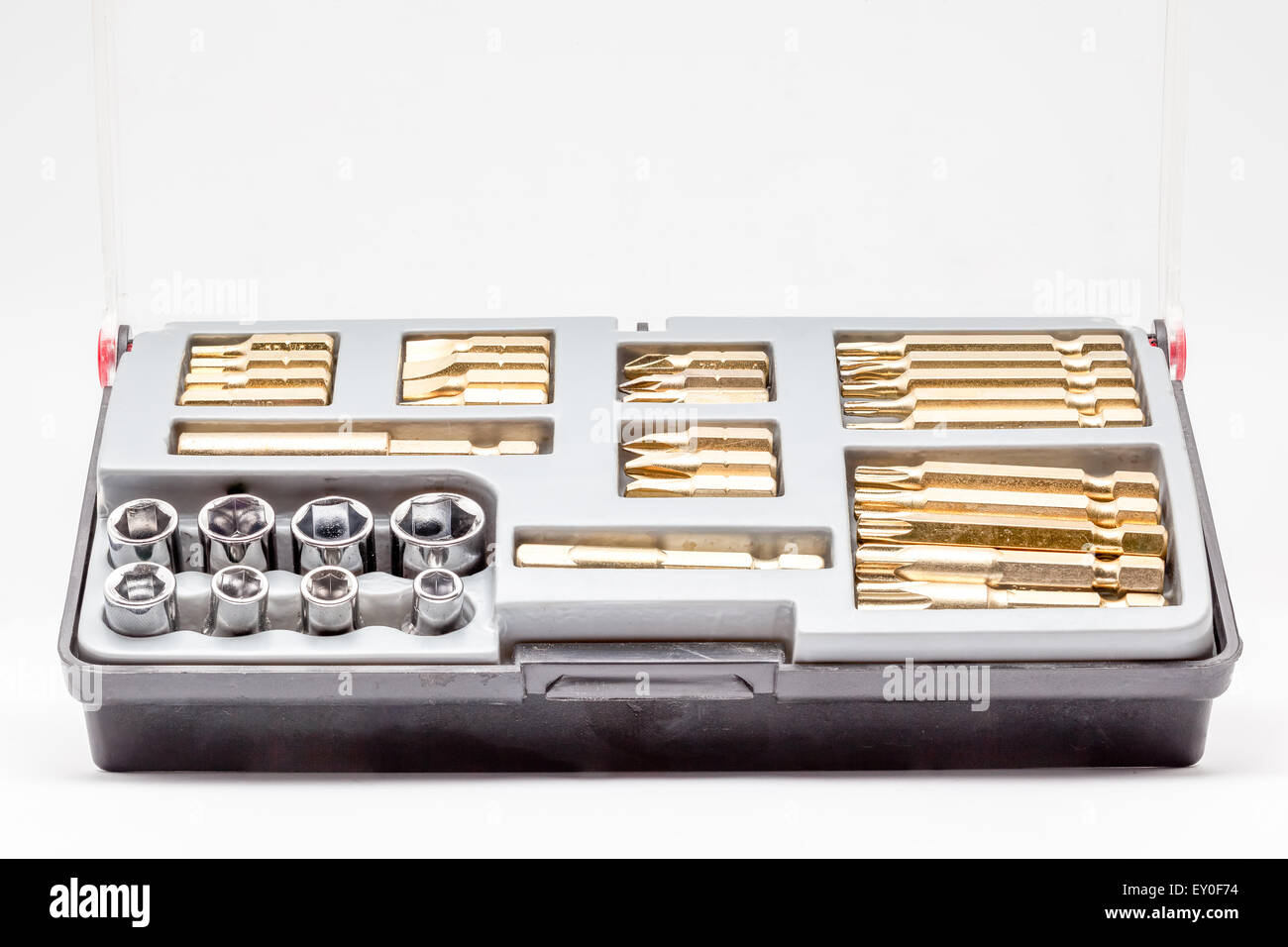 Schraubendreher mit verschiedenen Torx Schraube auf weißem Hintergrund Stockfoto