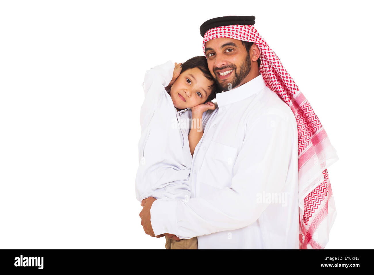 Porträt der jungen muslimischen Mann hält seinen Sohn Stockfoto