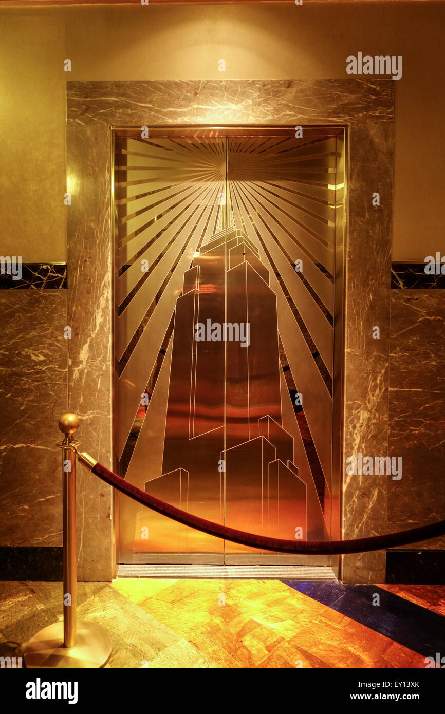 Der Lift Aufzug Eingange An Spitze Des Empire State