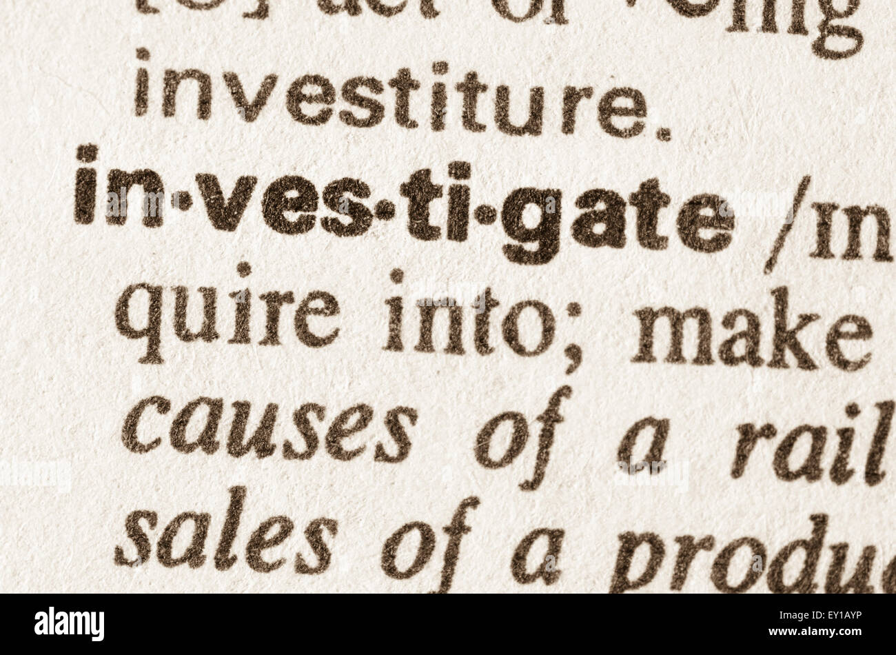 Definition des Wortes untersuchen im Wörterbuch Stockfoto