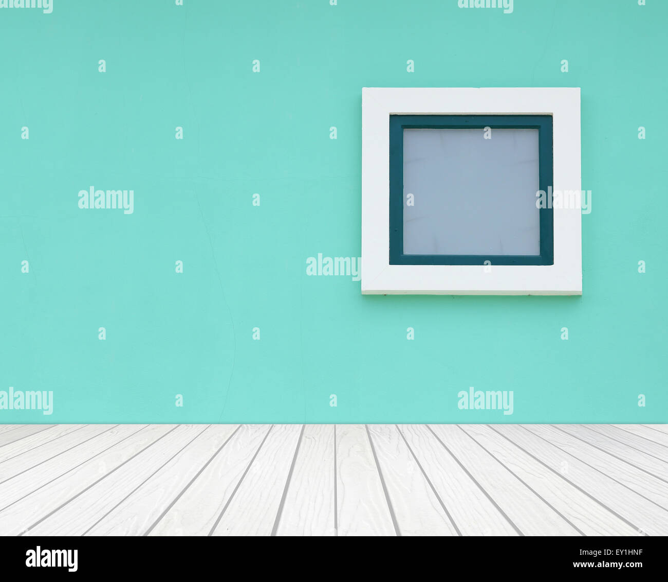 Fenster mit Mauer und Holz-Fußboden-Hintergrund Stockfoto
