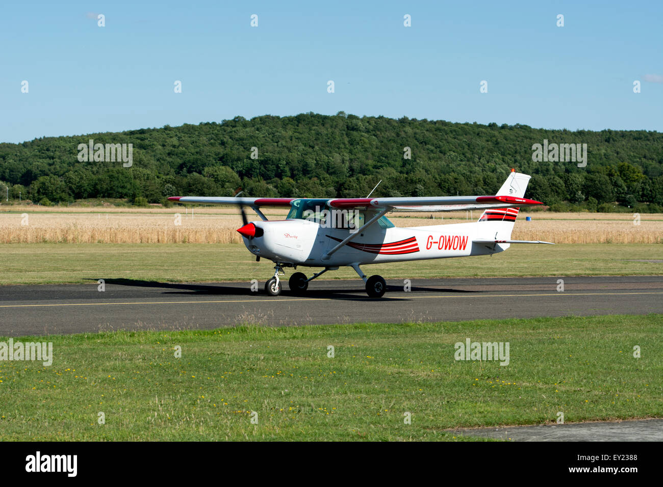 Cessna 152 (G-OWOW) Stockfoto