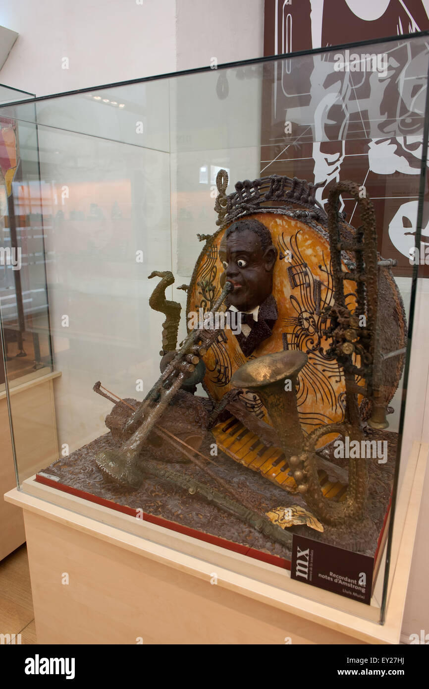 Chocolate sculpture -Fotos und -Bildmaterial in hoher Auflösung – Alamy