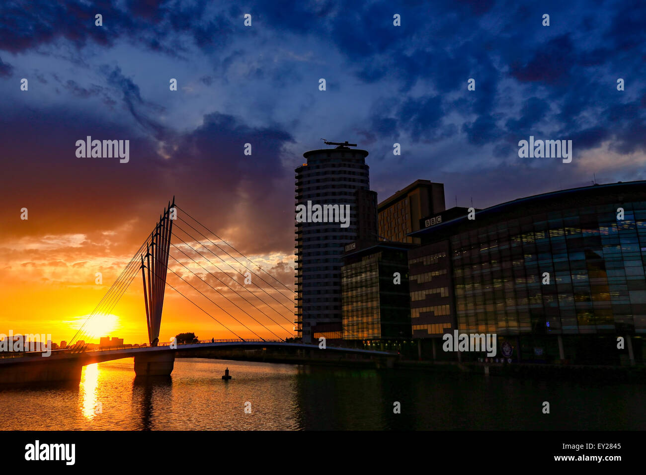 Media City Sonnenuntergang. Stockfoto