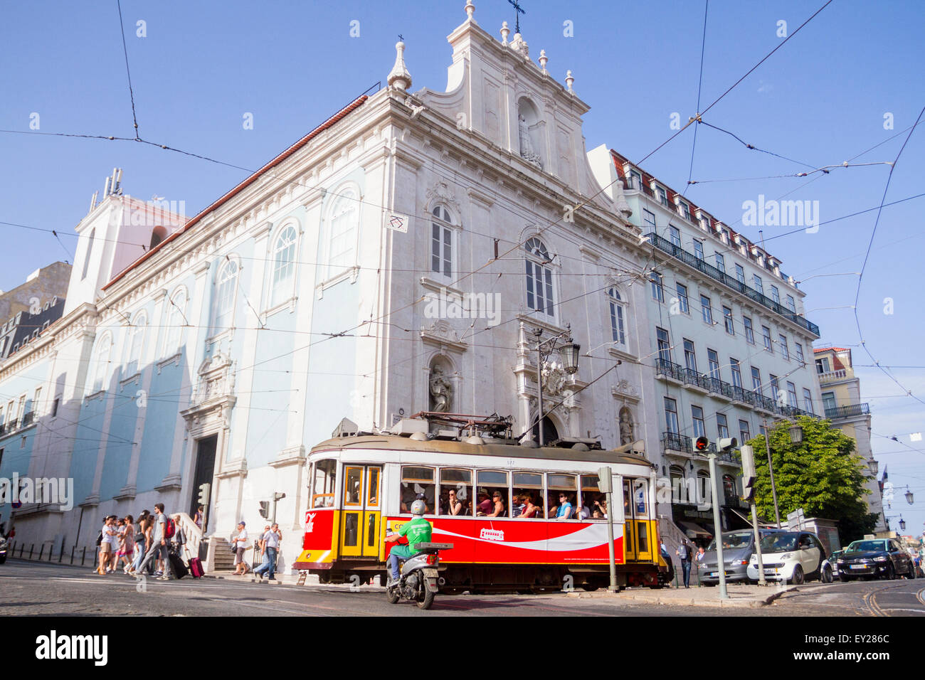 Straßenbahn in Barrio Alto, Lissabon, Portugal Stockfoto