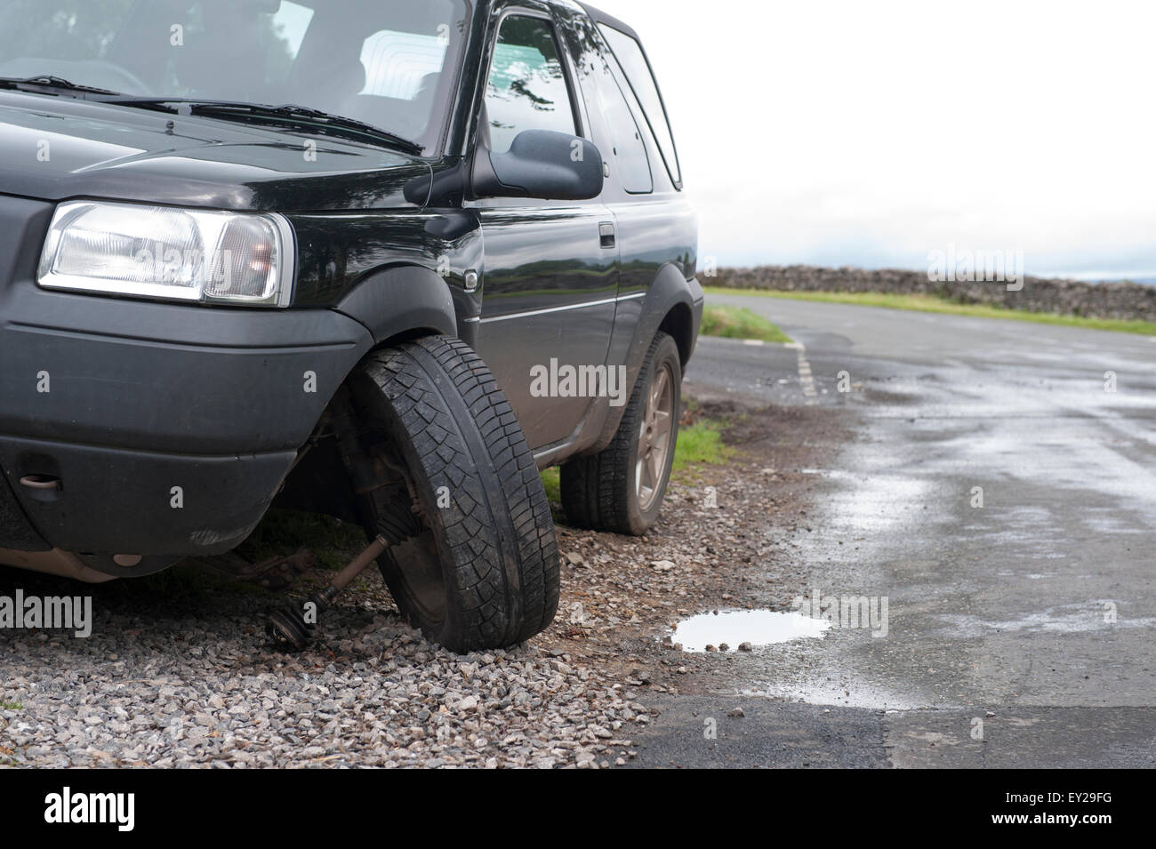 Rad-Schaden beschädigt Crash Unfall Auto Fahrzeug Stockfoto