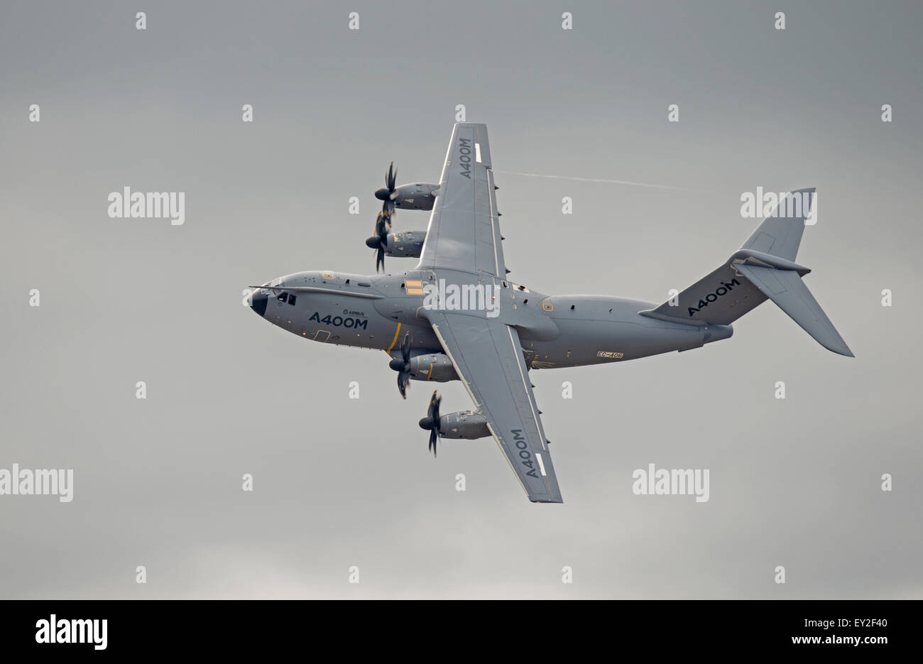 Gloucestershire, UK. 19. Juli 2015. Airbus A400M, Airbus Defence and Space Credit: Bob Sharples/Alamy Live-Nachrichten Stockfoto