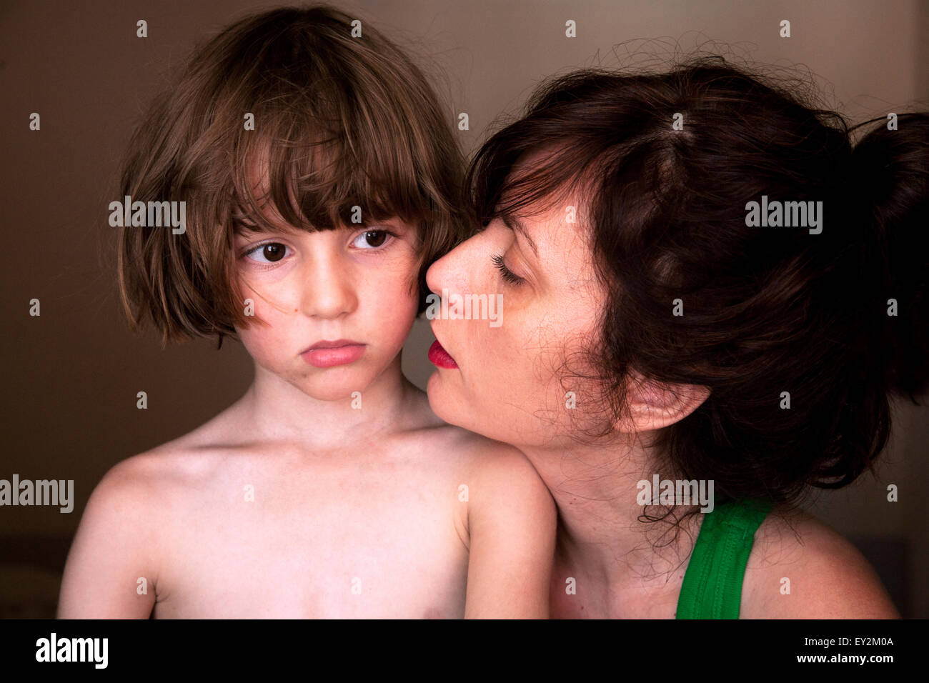 Spanische Mutter und seinem kleinen Sohn, Barcelona, Spanien. Stockfoto