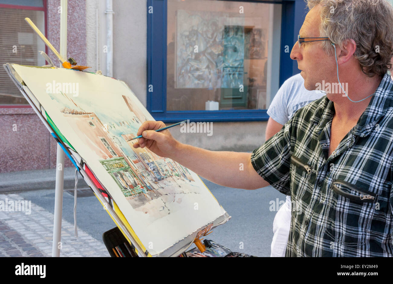 Künstler malen auf der Straße, Vouvant Festival, Vendee, Frankreich Stockfoto