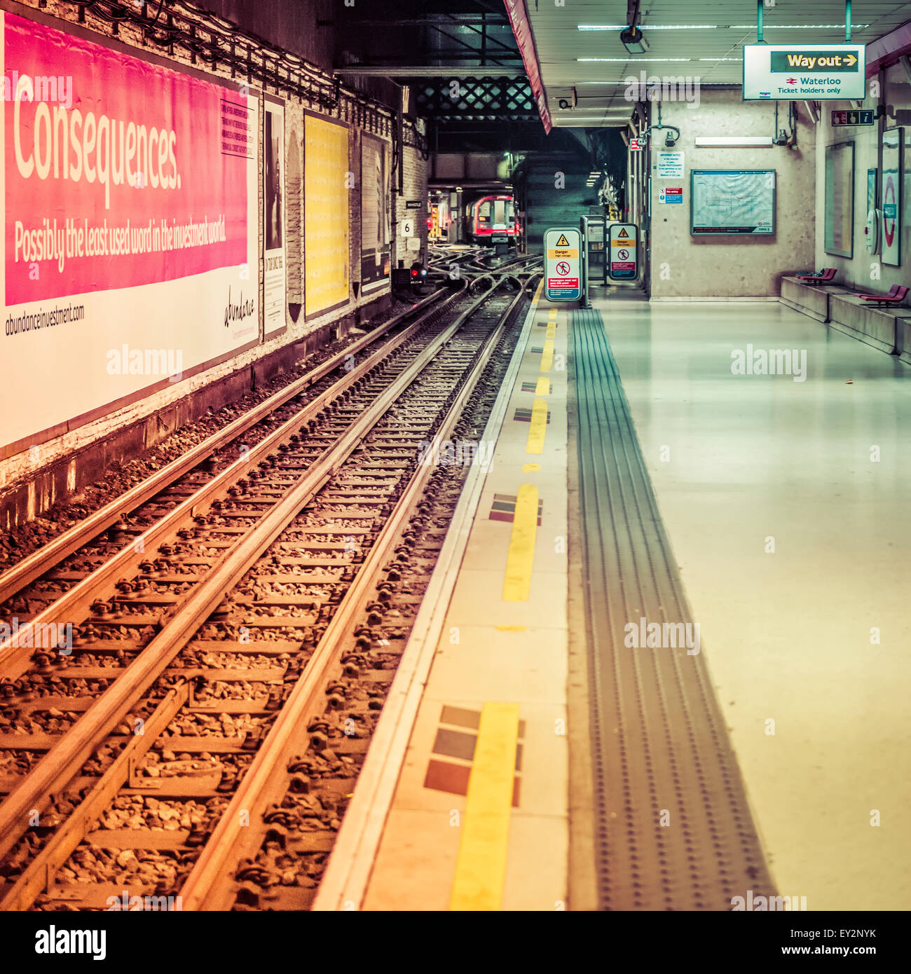 Eine leere Plattform auf der Waterloo und Stadt u-Bahnlinie an der Waterloo station Stockfoto