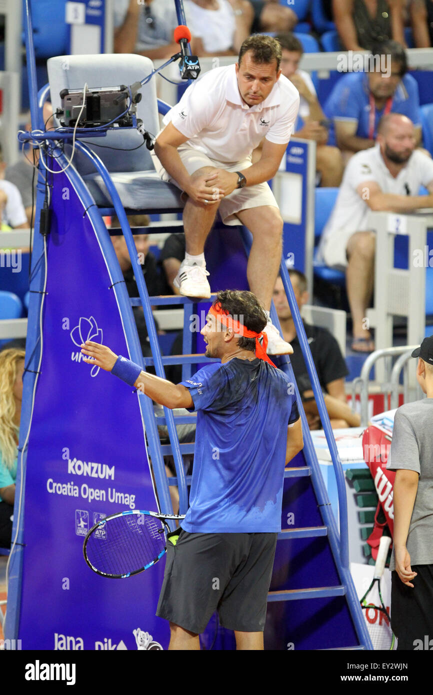 Umag, Kroatien. 20. Juli 2015. (Italien) Fabio Fognini spricht mit Schiedsrichter bei den Singles Match ATP 26. Konzum Croatia Open Umag Turnier im Stadion Stella Maris, am 20. Juli 2015 in Umag. Bildnachweis: Andrea Spinelli/Alamy Live-Nachrichten Stockfoto