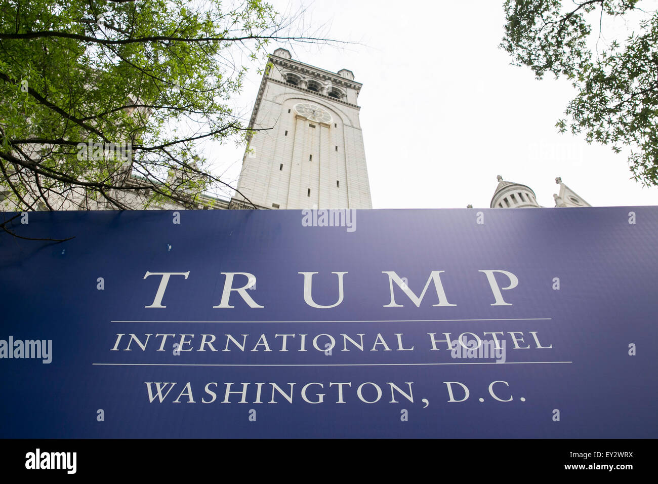 Donald Trump Logo Zeichen rund um den alten Postamt Pavillon, derzeit in einem Trump International Hotel in umgewandelt Stockfoto