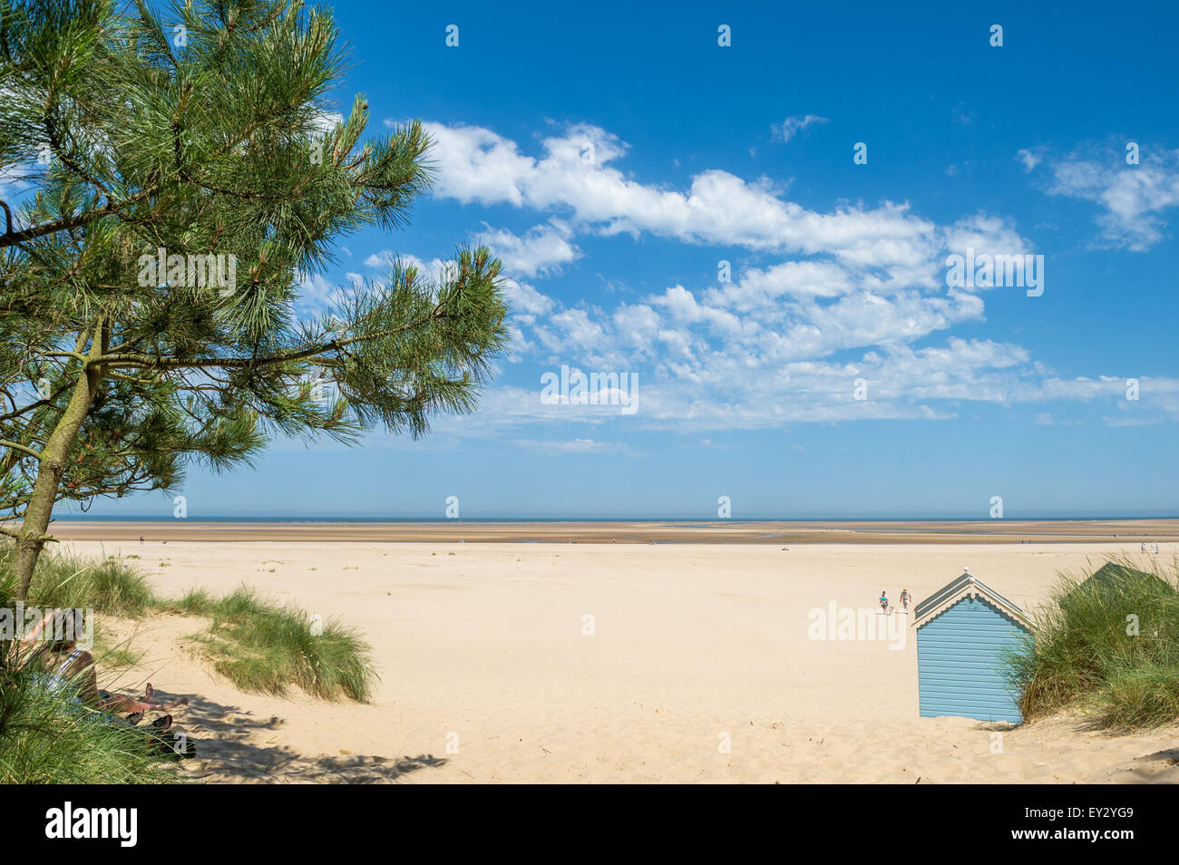 Farbigen Strand Hütten an der Küste bei Wells als nächstes das Meer, Norfolk. Stockfoto