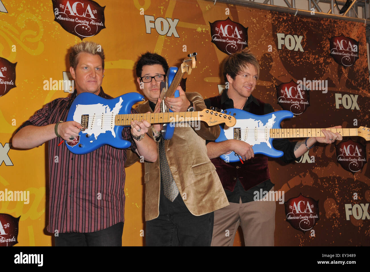 LAS VEGAS, NV - 6. Dezember 2010: Rascal Flatts auf der 2010 vergibt US-amerikanischer Country in der MGM Grand Garden Arena, Las Vegas, NV. Stockfoto