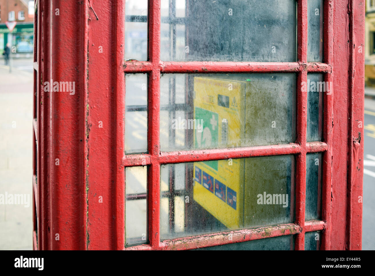 Defibrillator rote Ikone Telefon Box Melton Mowbray Leicestershire Stockfoto