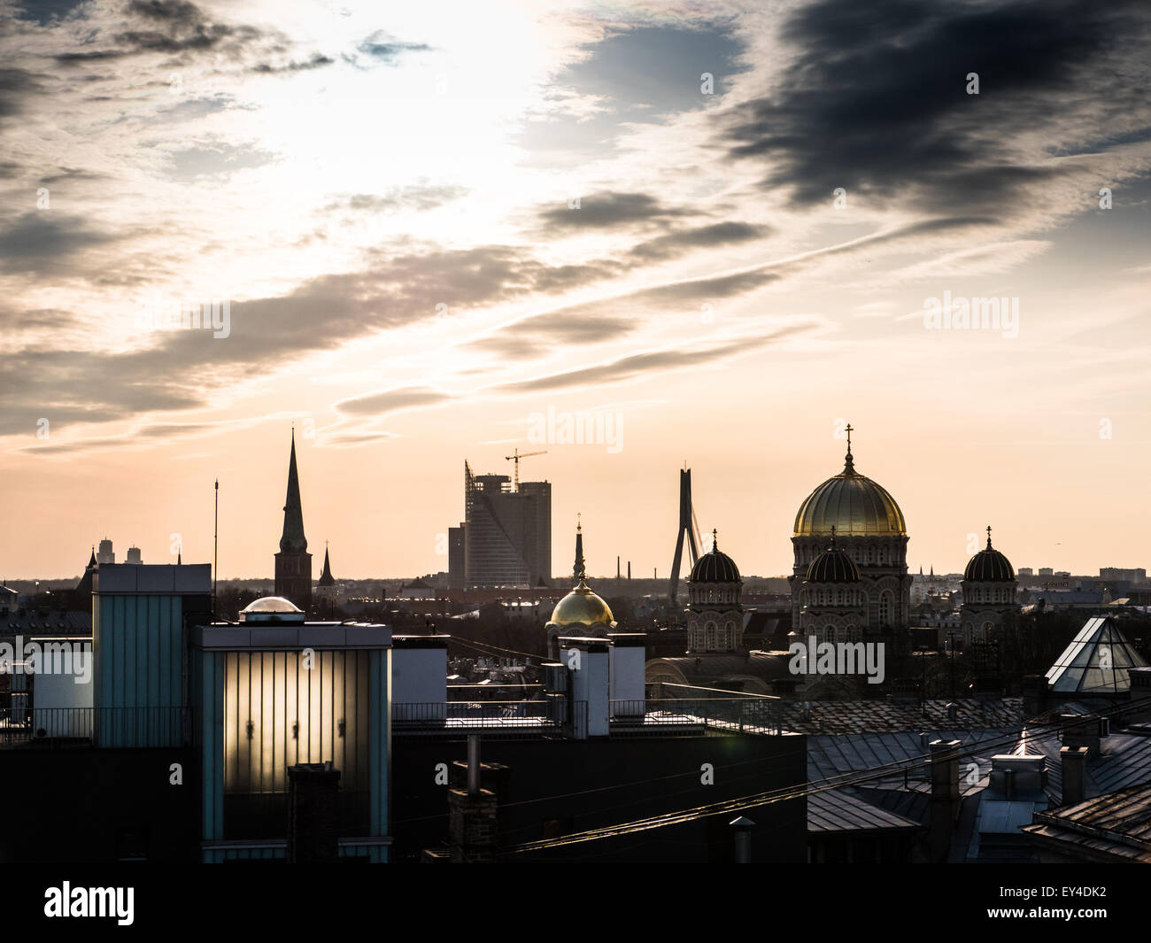 Panorama von Riga aus einem Gebäude Dach Stockfoto