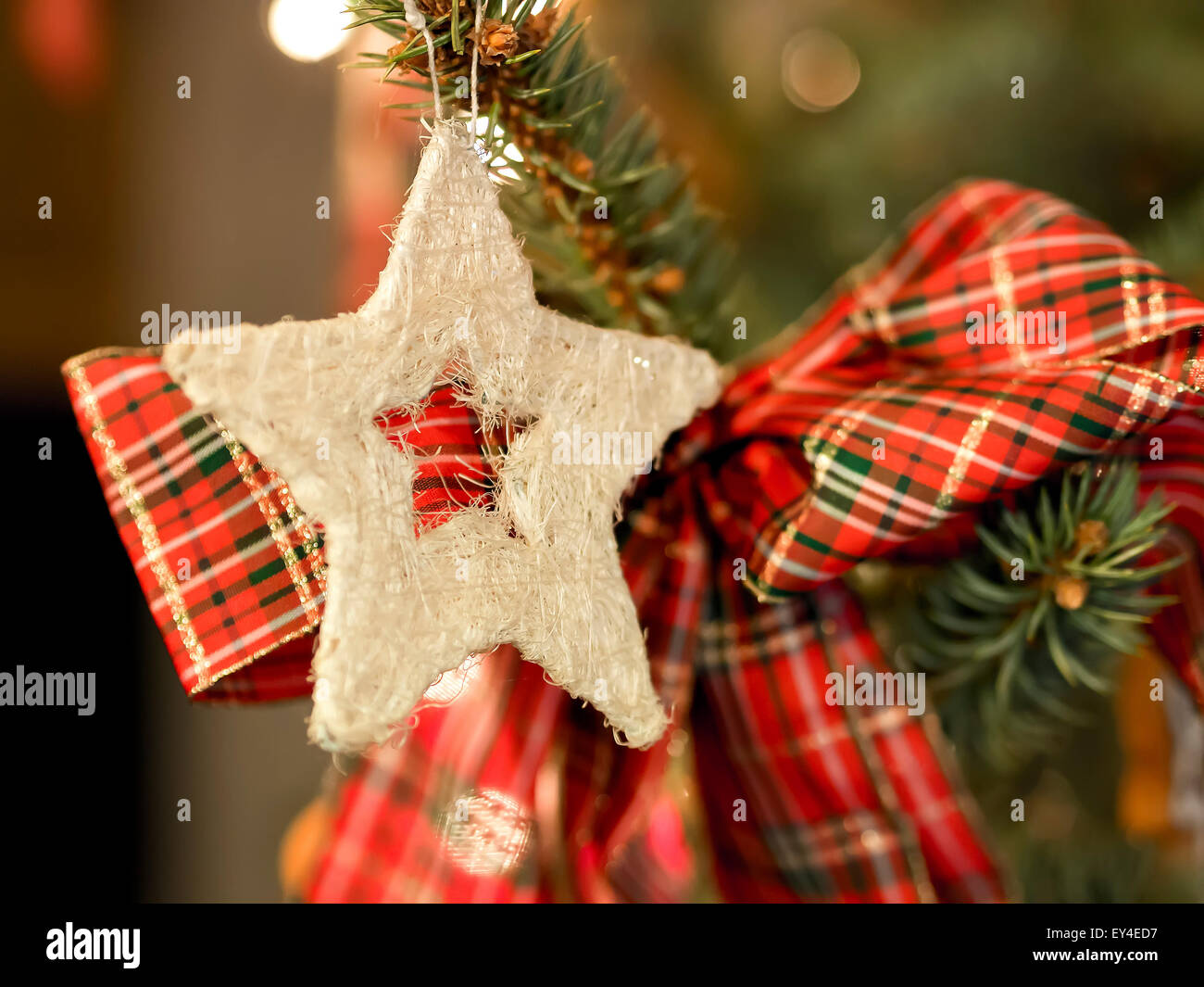 Bild eines Sterns als Dekoration auf einem Weihnachtsmarkt Stockfoto