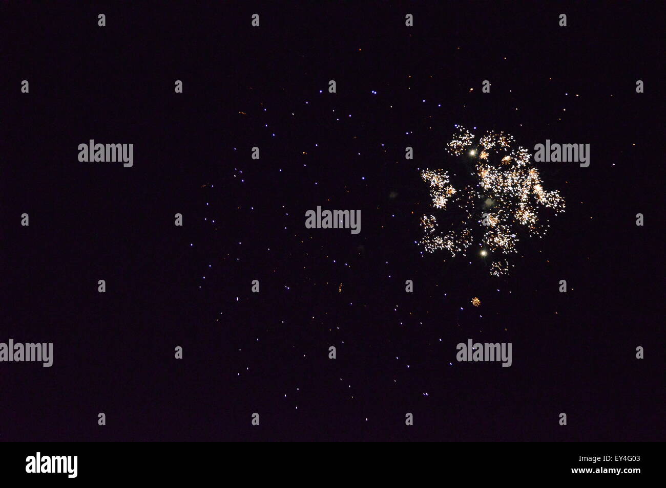 Feuerwerk auf dem Meer, Südfrankreich Stockfoto