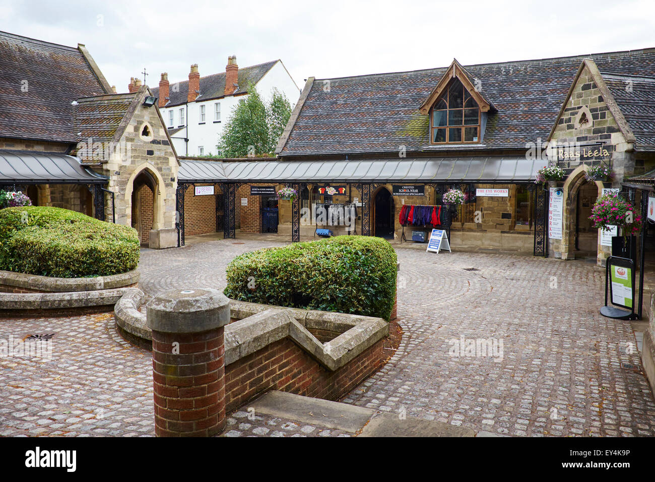 Kleinen Geschäften in St. Marys Mews Stafford Staffordshire UK Stockfoto